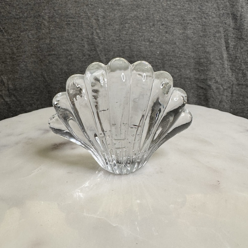 Vintage Clear Controlled-Bubble Glass Seashell Paperweight Clam Coastal Scallop